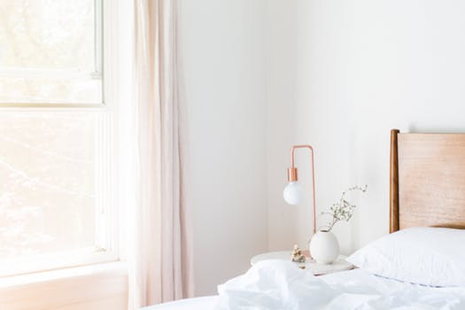 3 eco-friendly ways to prepare your bedroom for winter