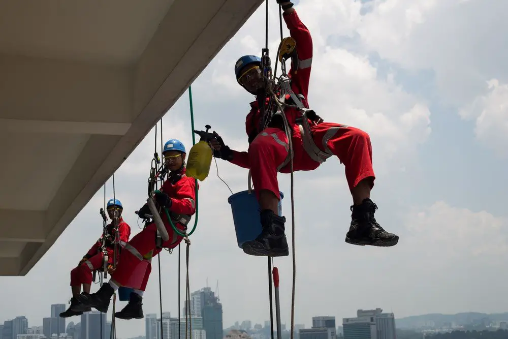 Why Exterior Cleaning of High-Rise Buildings Is Important